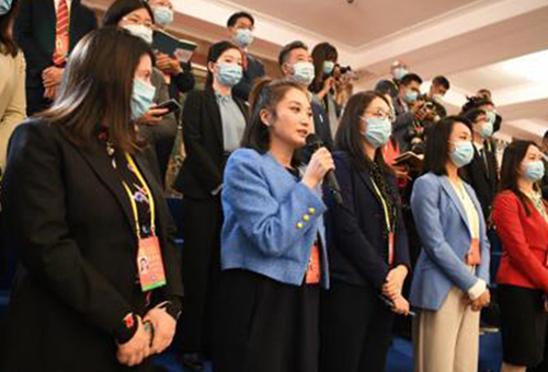 首场“党代表通道”，经济日报记者提问！